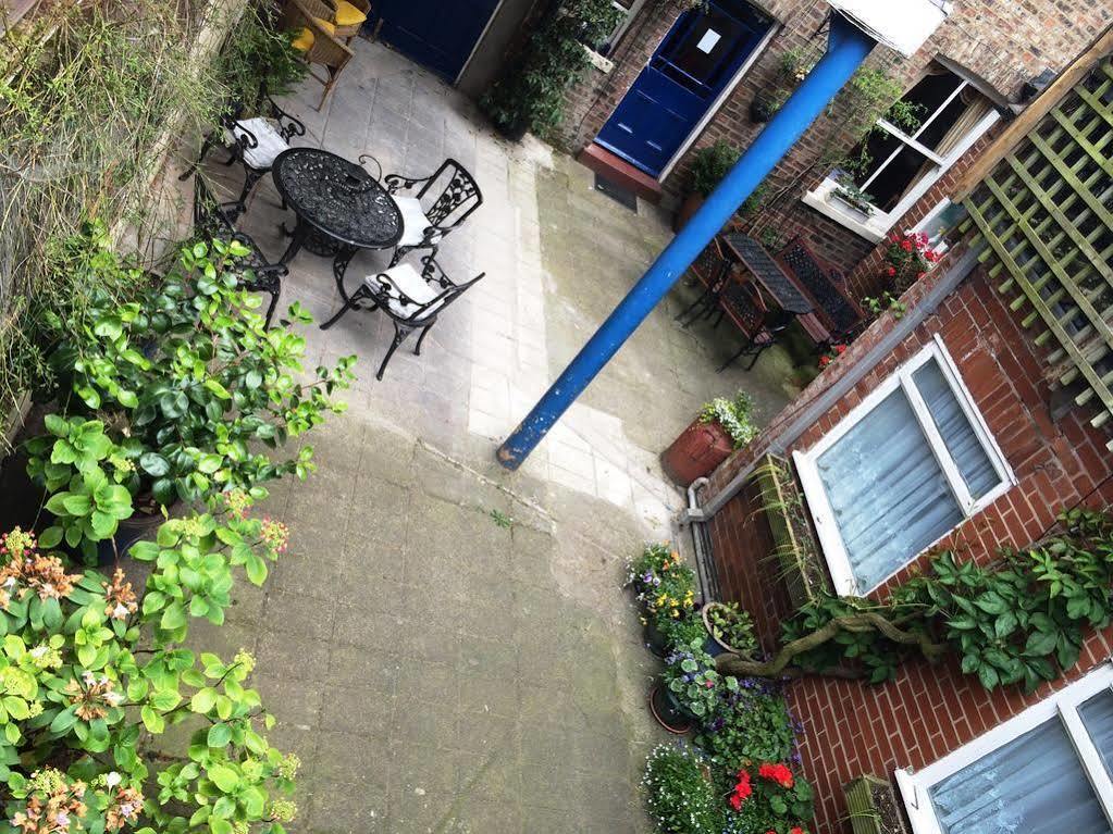 Dairy Guest House York Esterno foto